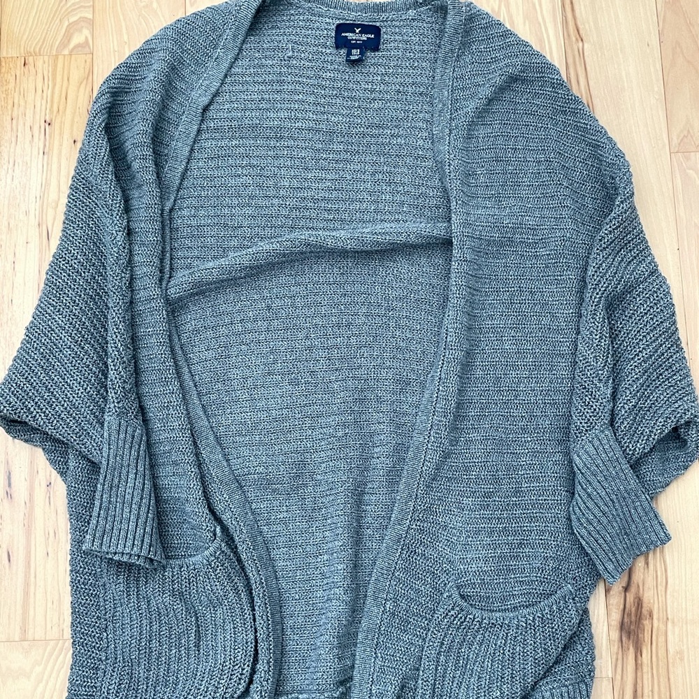 dark gray aerie cardigan!